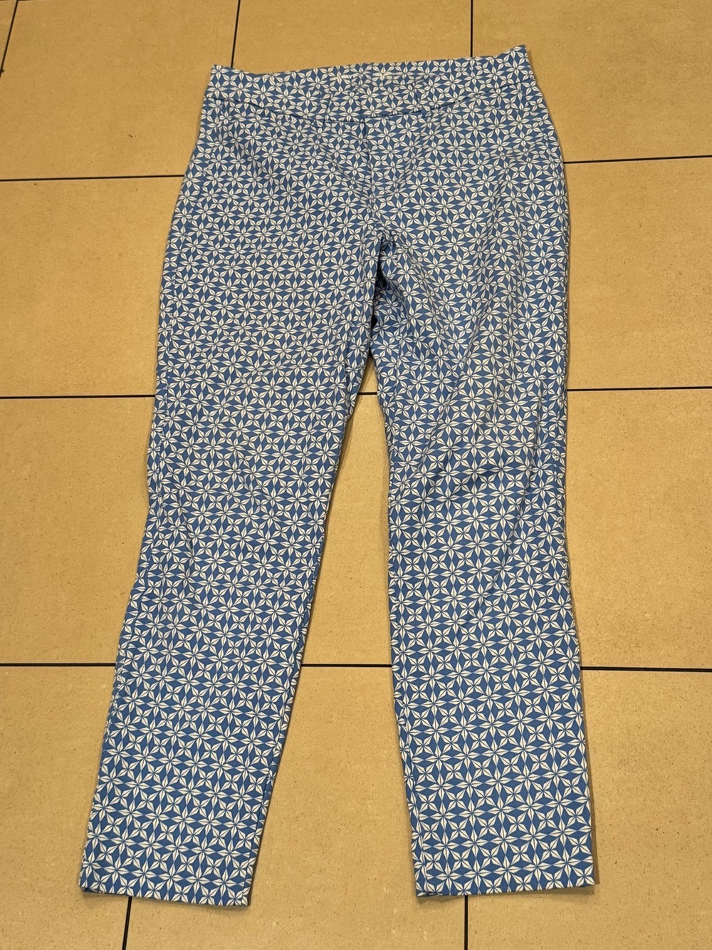 Old Navy Women’s Blue & White Geometric Slim Pants
